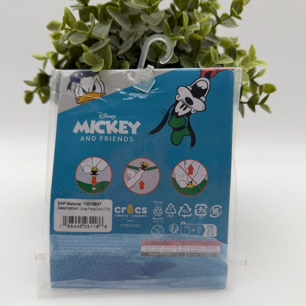 Crocs Jibbitz Disney Mickey and Friends Charms 5-Pack Mickey Minnie Donald New